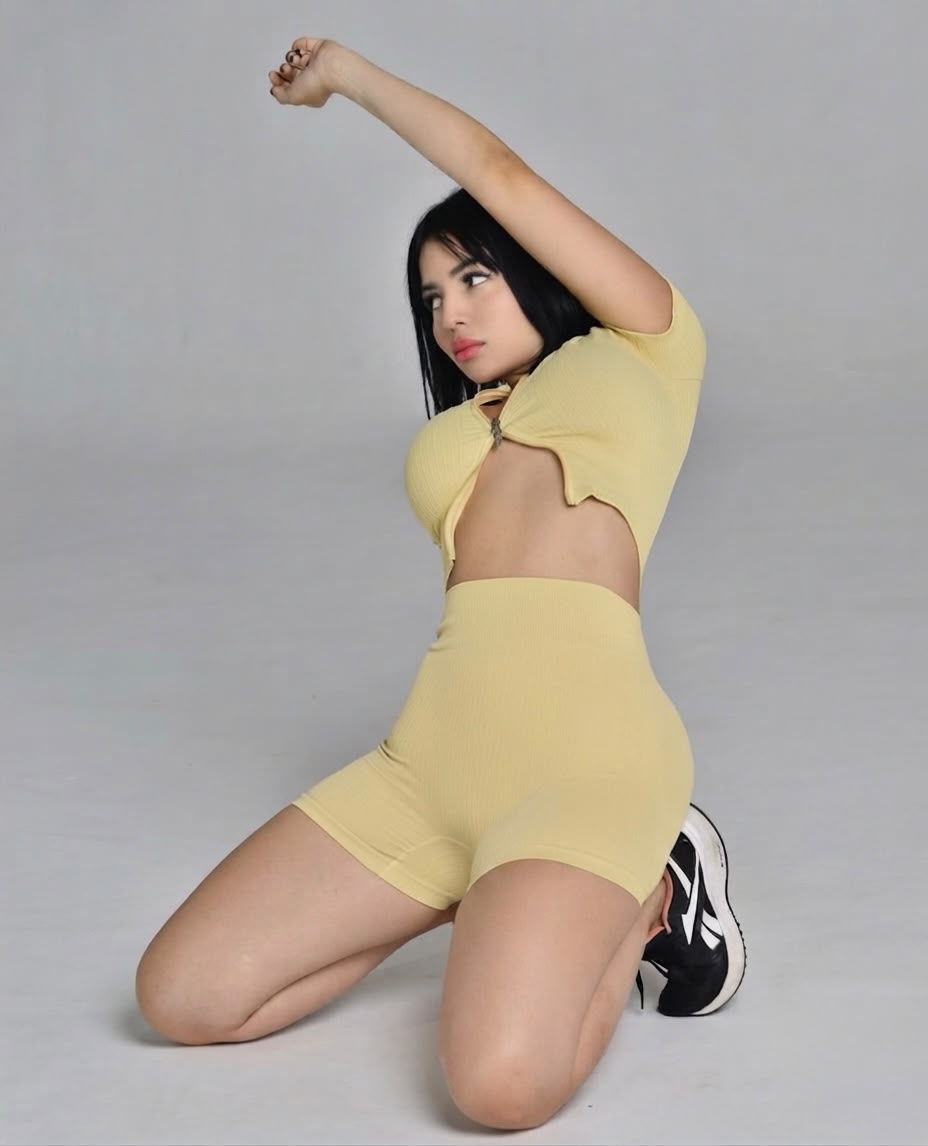 Conjunto Deportivo Ribbed Amarillo
